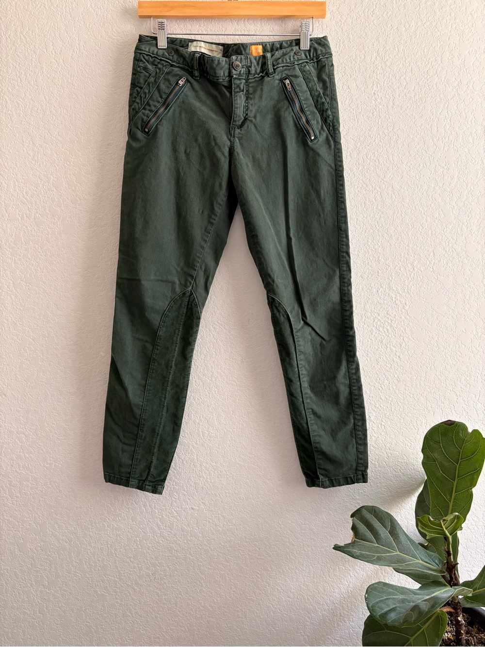 Pilcro Anthropologie Green Moto Zip Ankle Pants Jeans Size 6Petite Stitch Detail